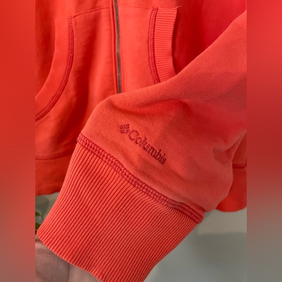🗻 Columbia Woman’s Zip Up Sweater, size small - Picture 4 of 6